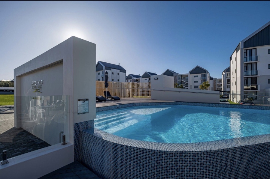 2 Bedroom Property for Sale in Summerstrand Eastern Cape